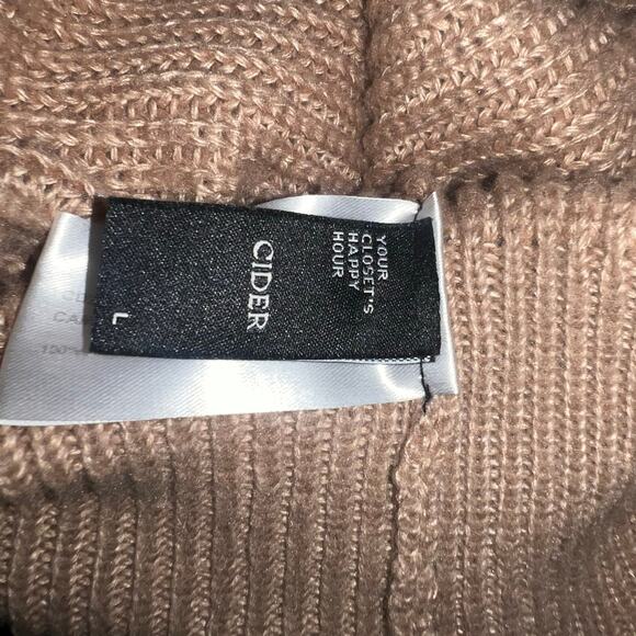 Mock Neck Sleeveless Tan camel minimalist Knit  women's Sweater size large - Picture 6 of 6